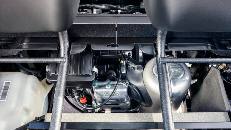 2026-Yamaha-YUM2-EFI-26-EU-NA-Detail-003-03