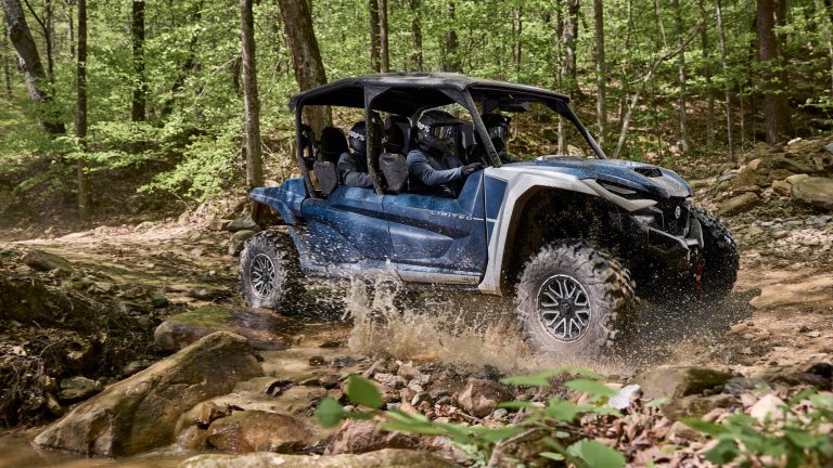 2026-Yamaha-YXF1000ELS-EU-EU-Backcountry_Blue___Silver_Metallic-Action-007-03