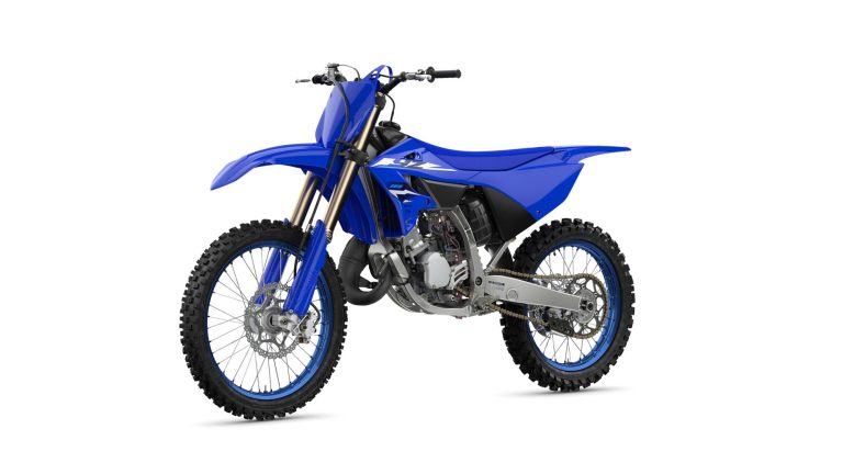 2026-Yamaha-YZ125LC-EU-Icon_Blue-Studio-007-03