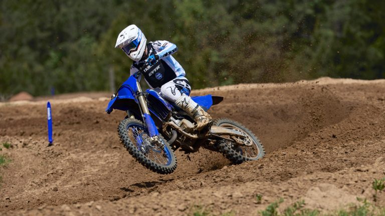 2026-Yamaha-YZ125LC-EU-NA-Detail-002-03