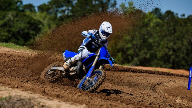 2026-Yamaha-YZ125LC-EU-NA-Detail-005-03