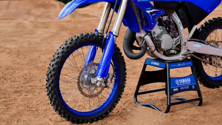 2026-Yamaha-YZ125LC-EU-NA-Detail-007-03