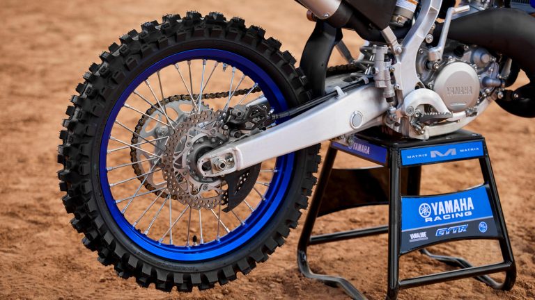 2026-Yamaha-YZ125LC-EU-NA-Detail-008-03