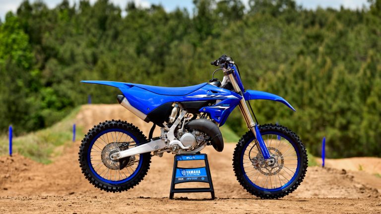 2026-Yamaha-YZ125LC-EU-NA-Detail-009-03