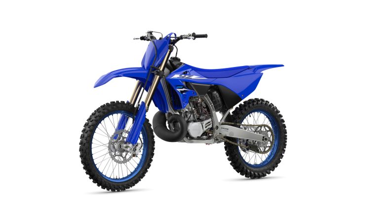 2026-Yamaha-YZ250LC-EU-Icon_Blue-Studio-007-03