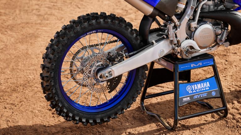 2026-Yamaha-YZ250LC-EU-NA-Detail-002-03