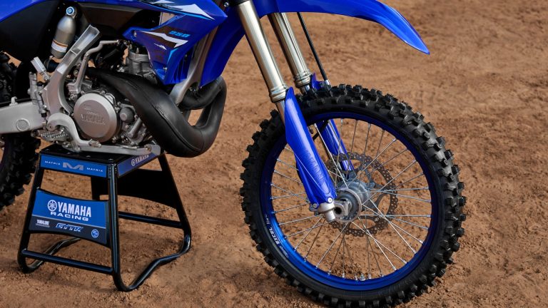 2026-Yamaha-YZ250LC-EU-NA-Detail-003-03