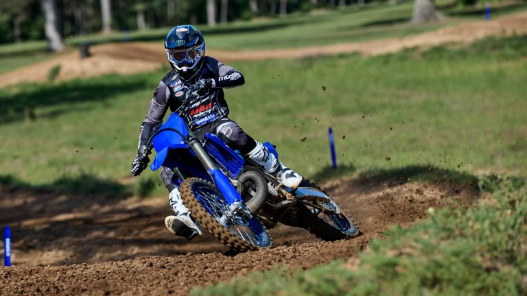 2026-Yamaha-YZ250LCSV-EU-NA-Detail-008-03
