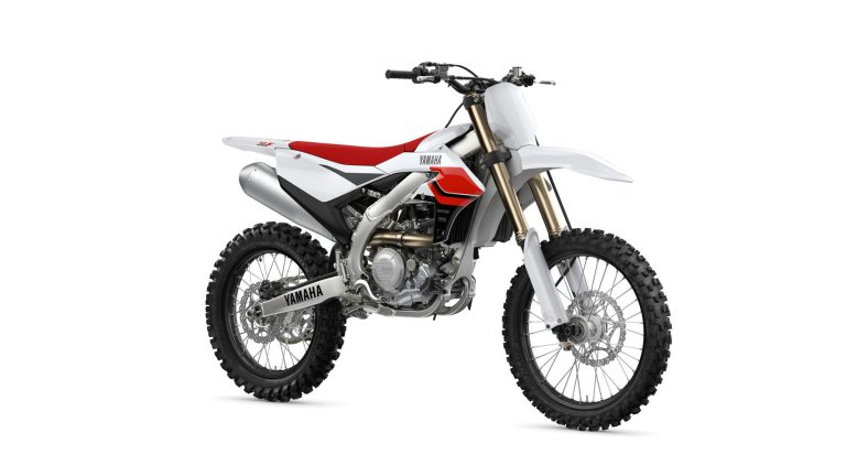 2026-Yamaha-YZ450FSV-EU-Anniversary_White-360-Degrees-001-03