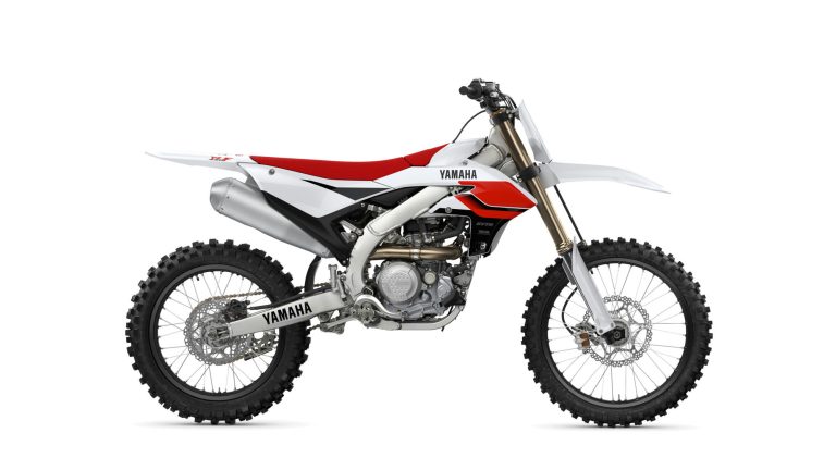 2026-Yamaha-YZ450FSV-EU-Anniversary_White-Studio-002-03