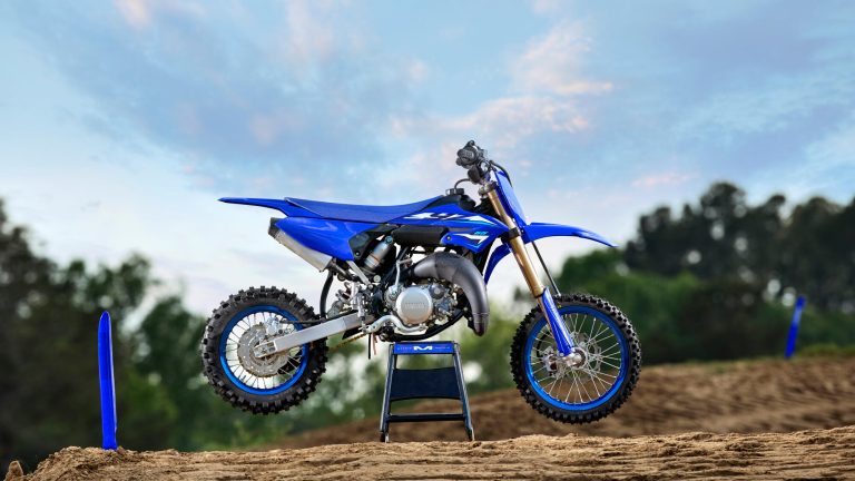 2026-Yamaha-YZ65-EU-Icon_Blue-Static-001-03
