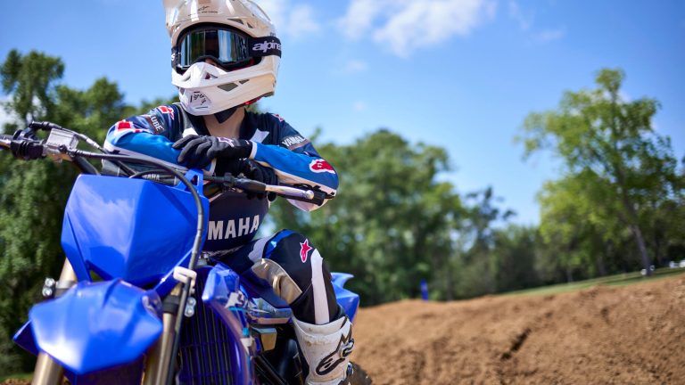 2026-Yamaha-YZ85LW-EU-Icon_Blue-Static-003-03