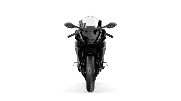 2026-Yamaha-YZF700R7-EU-Midnight_Black-Studio-008-03