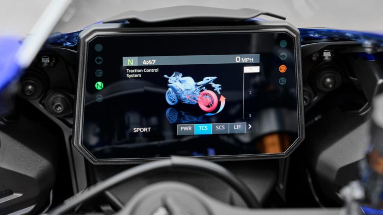 2026-Yamaha-YZF700R7-EU-NA-Detail-004-03