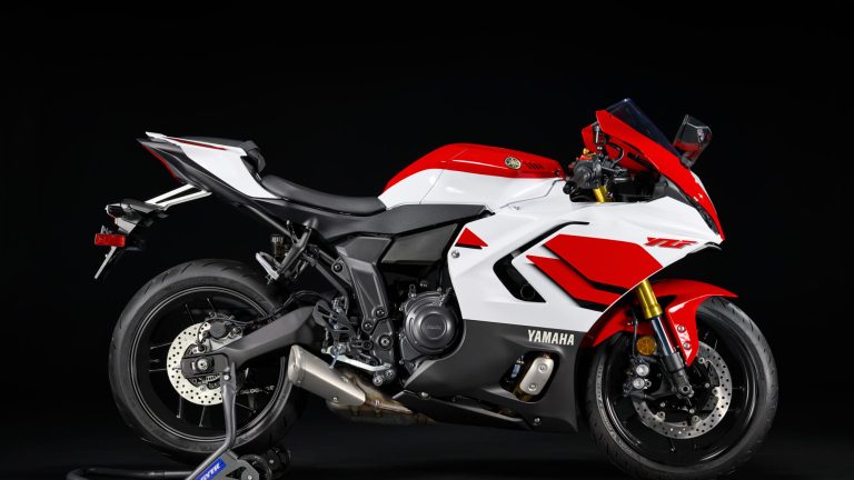 2026-Yamaha-YZF700R7-EU-NA-Detail-005-03